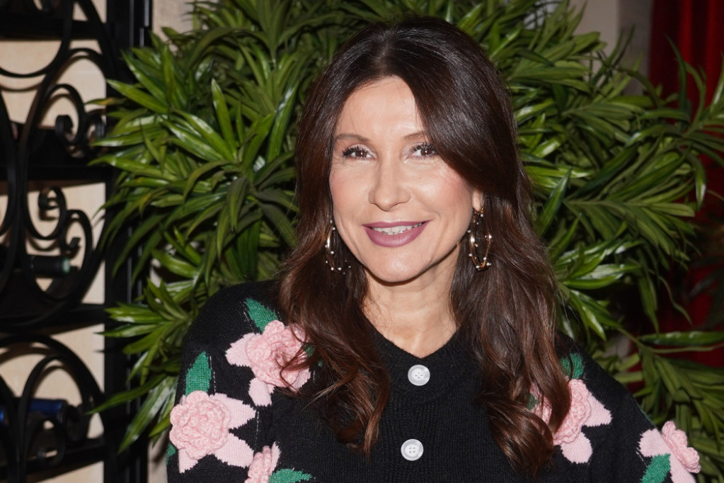 Odluka je konačna! Ćerka Snežane Dakić odabrala profesiju, mama je oduševljena, a šta kaže tata? (FOTO) Odluka je konačna! Ćerka Snežane Dakić odabrala profesiju, mama je oduševljena, a šta kaže tata? (FOTO)