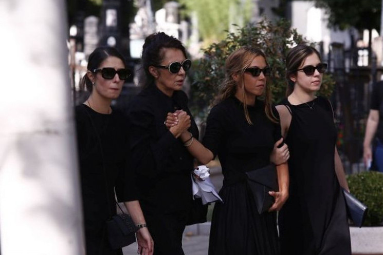 TATA, LEPO SANJAJ: Ćerka Jagoša Markovića neutešna - Hvala ti za sve do meseca i zvezda TATA, LEPO SANJAJ: Ćerka Jagoša Markovića neutešna - Hvala ti za sve do meseca i zvezda