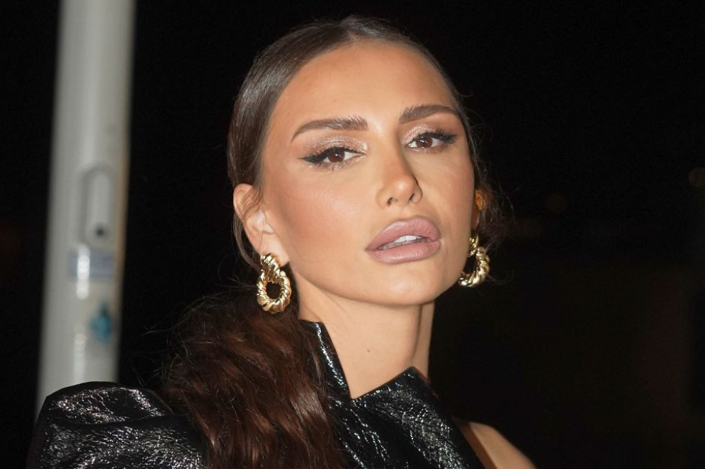 Emina Jahović iskrena: Ne mogu da budem sa muškarcem koji radi u banci Emina Jahović iskrena: Ne mogu da budem sa muškarcem koji radi u banci