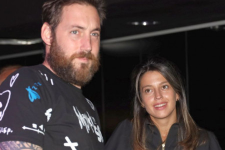 Petar Strugar i Nina Nešković imaju predivan razlog za sreću: Deca se najviše raduju Petar Strugar i Nina Nešković imaju predivan razlog za sreću: Deca se najviše raduju