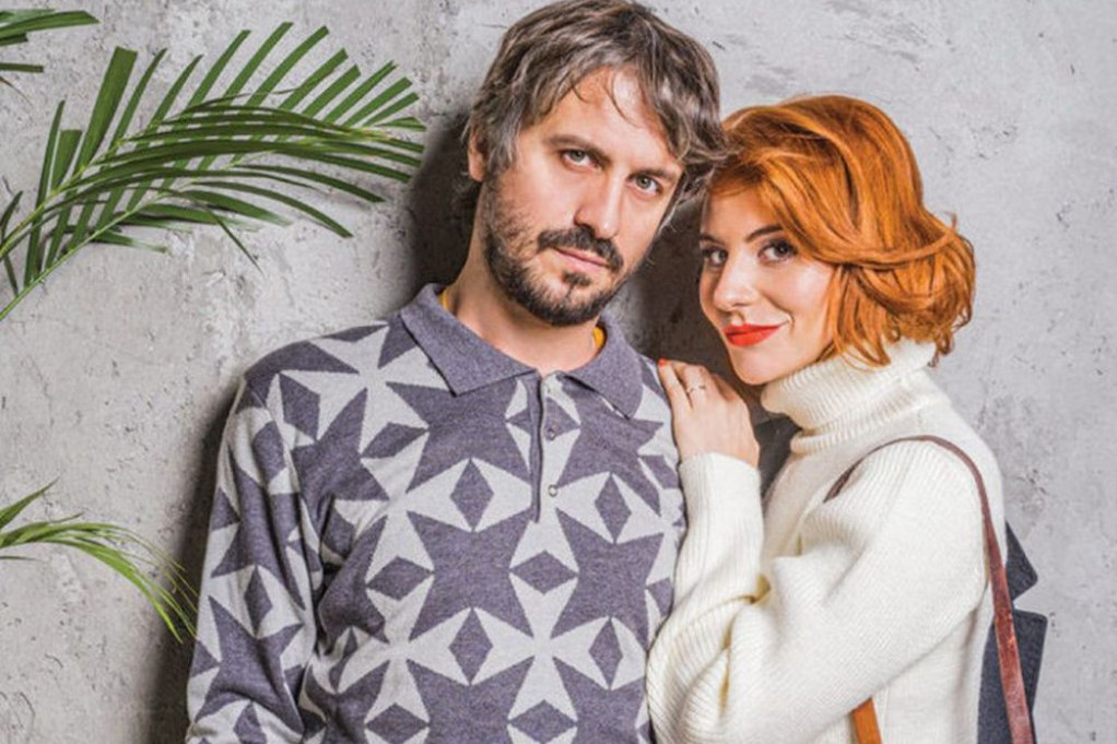 Kuhinja Branislava Trifunovića i Tihane Lazović je san svakog mladog bračnog para: Sve je na tač, a tek boju da vidite (FOTO) Kuhinja Branislava Trifunovića i Tihane Lazović je san svakog mladog bračnog para: Sve je na tač, a tek boju da vidite (FOTO)