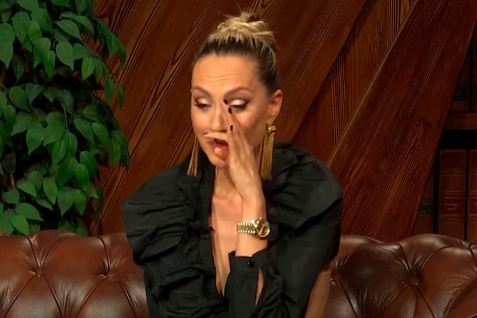 Jelena Gavrilović priznala da godinama bije bitku sa “tihim ubicom”: Simptomi i posledice su strašni (FOTO) Jelena Gavrilović priznala da godinama bije bitku sa “tihim ubicom”: Simptomi i posledice su strašni (FOTO)