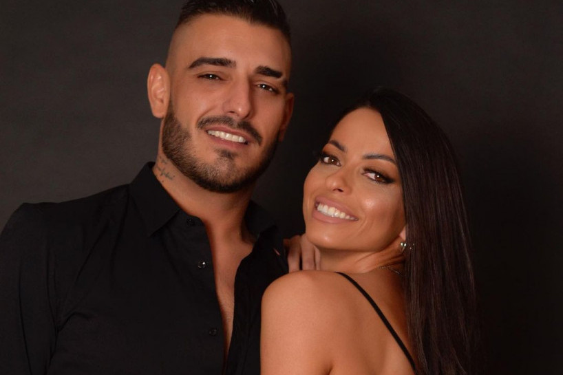 Samo 45 dana nakon rođenja ćerke Srne slavlje u domu Darka Lazića u Brestaču Samo 45 dana nakon rođenja ćerke Srne slavlje u domu Darka Lazića u Brestaču