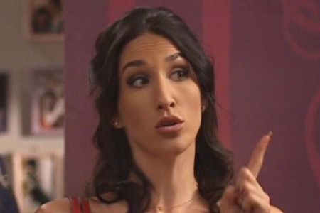Jelisaveta proslavila rođendan u kafani, svi su joj došli: Čaše lete, a od Teodosića ni traga ni glasa: Zašto joj to radi? (FOTO)