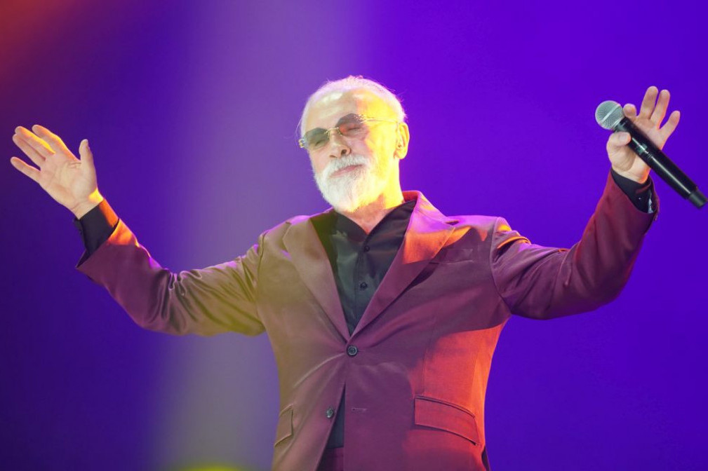 Danima krili informaciju, sad potvrđeno: Ova zvezda će pevati večeras uz Dina u Areni Danima krili informaciju, sad potvrđeno: Ova zvezda će pevati večeras uz Dina u Areni