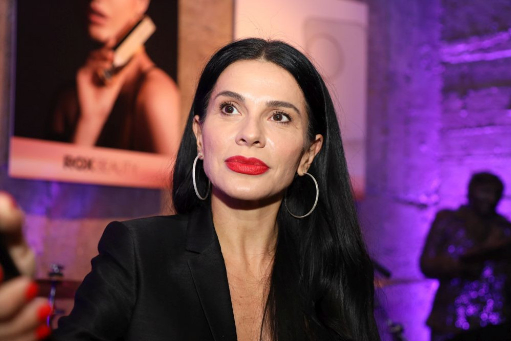 Priznanje posle 9 godina braka: Aleksandra Jeftanović i Aleksandar Švraka godinama imaju ovaj problem u braku Priznanje posle 9 godina braka: Aleksandra Jeftanović i Aleksandar Švraka godinama imaju ovaj problem u braku