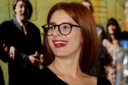 Gde je nestala vatrena riđokosa? Hana Selimović drastično promenila frizuru, više ne liči na sebe! (FOTO) Gde je nestala vatrena riđokosa? Hana Selimović drastično promenila frizuru, više ne liči na sebe! (FOTO)