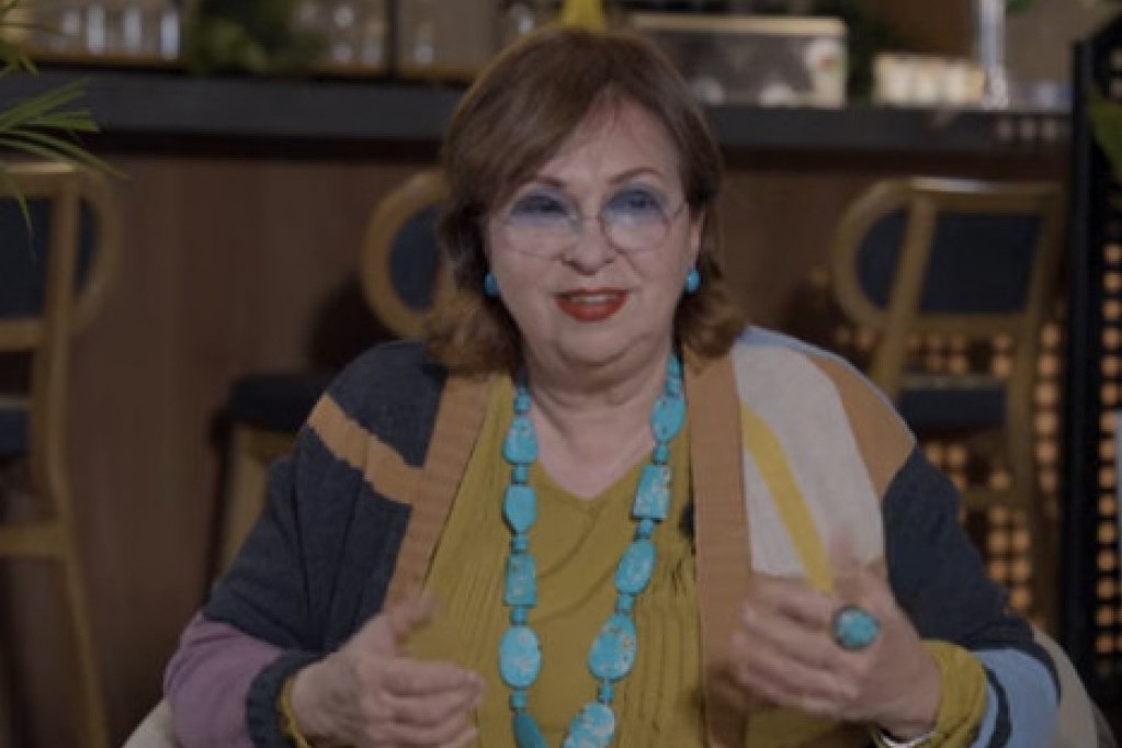 Ćerka Nade Blam pre osam godina krvnički je pretučena, napadač joj slomio nos, evo kako danas izgleda Sara (FOTO) Ćerka Nade Blam pre osam godina krvnički je pretučena, napadač joj slomio nos, evo kako danas izgleda Sara (FOTO)