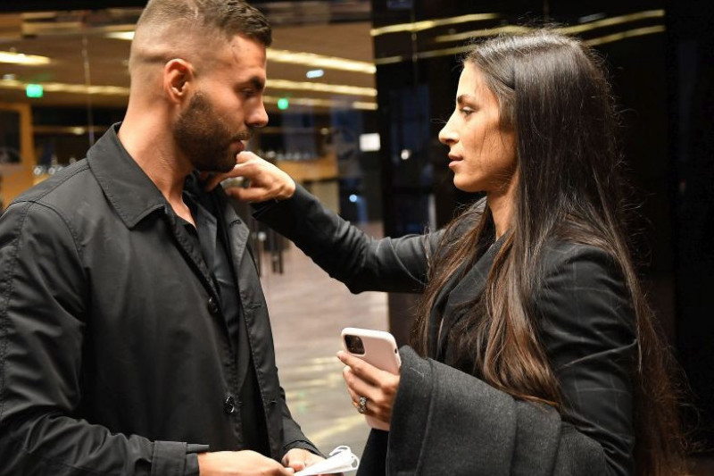 Spakovao kofere i napustio porodični dom: Ovde se Marko Vuleta uselio posle razvoda od Ivane Španović (FOTO) Spakovao kofere i napustio porodični dom: Ovde se Marko Vuleta uselio posle razvoda od Ivane Španović (FOTO)