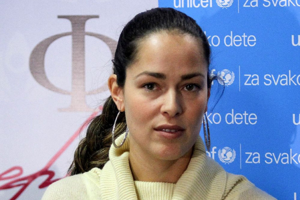 Ana Ivanović rastrojena: Bastijan i ja se više ne razumemo (FOTO) Ana Ivanović rastrojena: Bastijan i ja se više ne razumemo (FOTO)