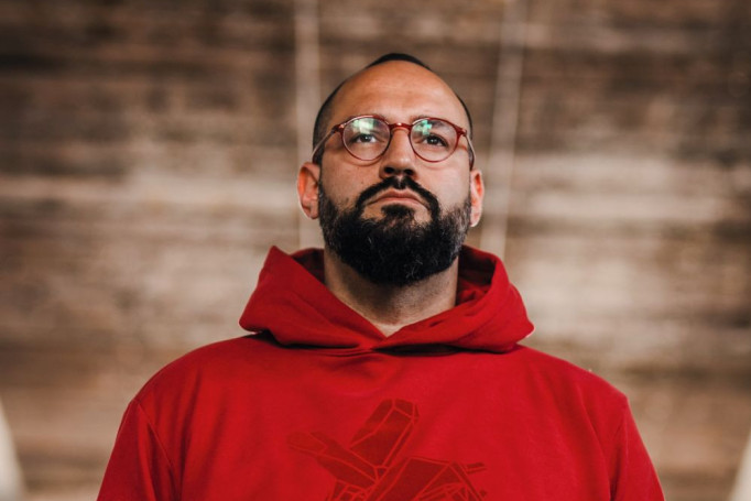 Ima neka tajna veza - Marko Luis: Moj sin na radiju prepoznaje dedine pesme iako ih ranije nije čuo Ima neka tajna veza - Marko Luis: Moj sin na radiju prepoznaje dedine pesme iako ih ranije nije čuo