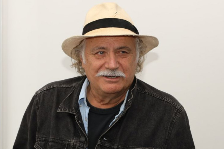 Rade Šerbedžija proslavio 78. rođendan! Ćerke se okupile, ne zna se koja je lepša, ipak s razlogom svi gledaju u njegovu suprugu Lenku Rade Šerbedžija proslavio 78. rođendan! Ćerke se okupile, ne zna se koja je lepša, ipak s razlogom svi gledaju u njegovu suprugu Lenku