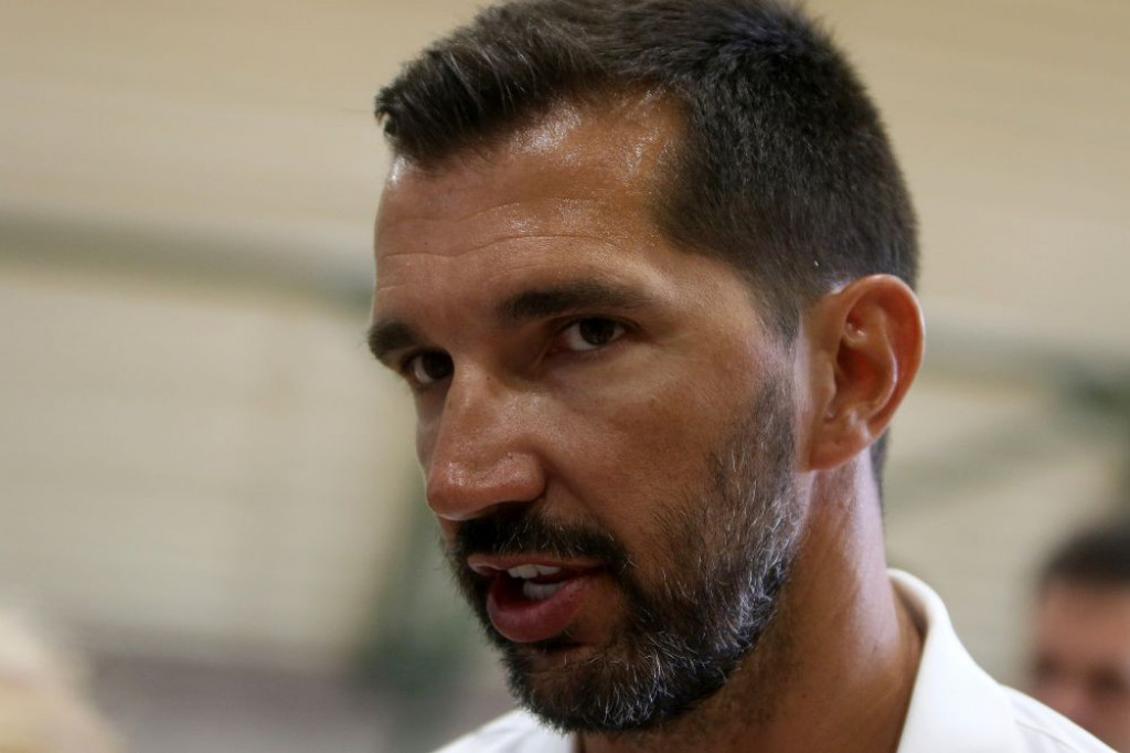 Pet godina je starija od košarkaškog asa: Fotografije supruge Peđe Stojakovića kruže mrežama i svi je s čuđenjem gledaju Pet godina je starija od košarkaškog asa: Fotografije supruge Peđe Stojakovića kruže mrežama i svi je s čuđenjem gledaju