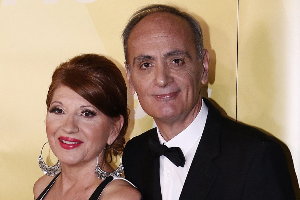 Šporet i nekako, a pogledajte gde suše sudove: Ovo je kuhinja Bilje Jeftić i Ace Ilića (FOTO) Šporet i nekako, a pogledajte gde suše sudove: Ovo je kuhinja Bilje Jeftić i Ace Ilića (FOTO)