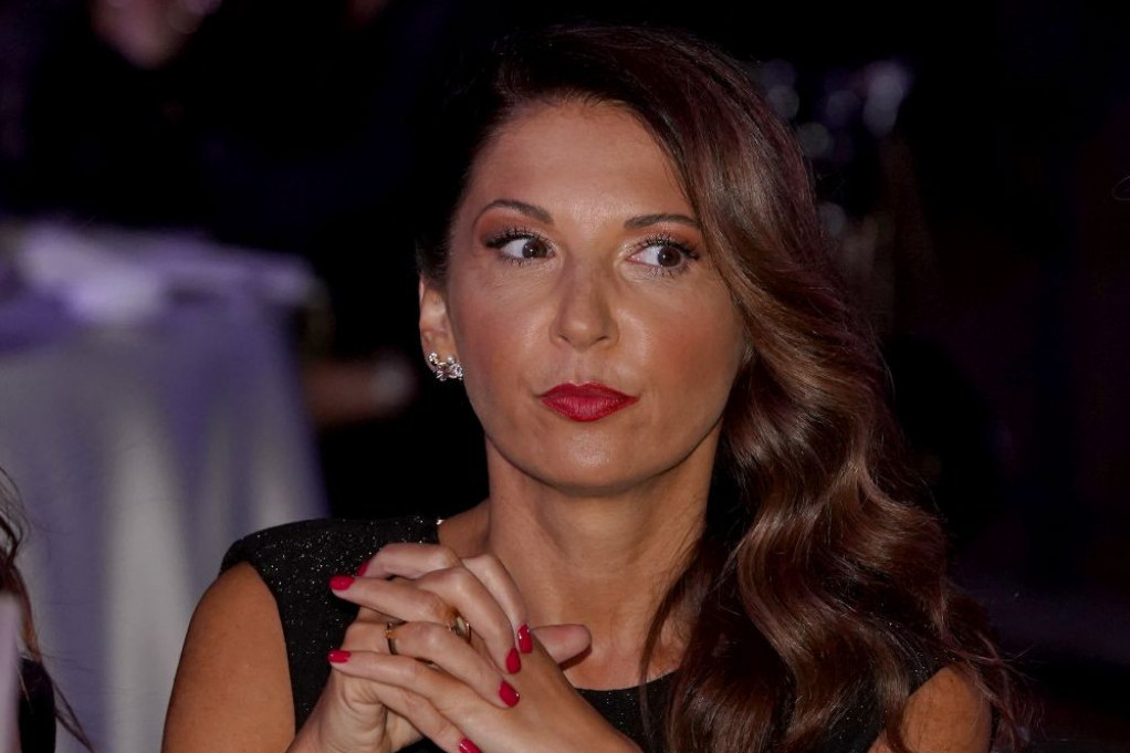 Iz tog razloga se žene zapravo i razvode: Sanja Marinković zbog ovoga okončala brak dug 10 godina Iz tog razloga se žene zapravo i razvode: Sanja Marinković zbog ovoga okončala brak dug 10 godina