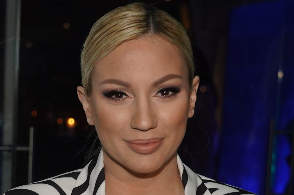 Ana Kokić nije sama! Pevačica objavila lepu vest - Volim te! Ana Kokić nije sama! Pevačica objavila lepu vest - Volim te!