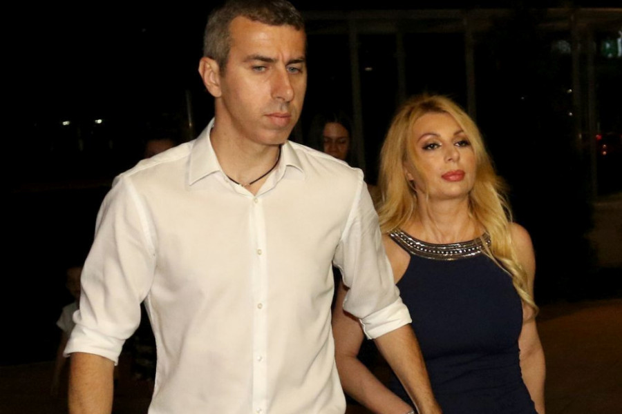 Ko je muž Lidije Ocokoljić, čime se bavi i zašto je sve vezano za njega obavijeno velom misterije? Ko je muž Lidije Ocokoljić, čime se bavi i zašto je sve vezano za njega obavijeno velom misterije?