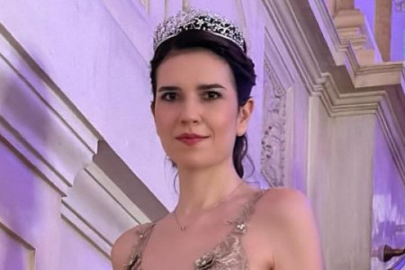 Anica Lazić zablistala u venčanici, na glavi tijara - Ristovski očaran (FOTO)