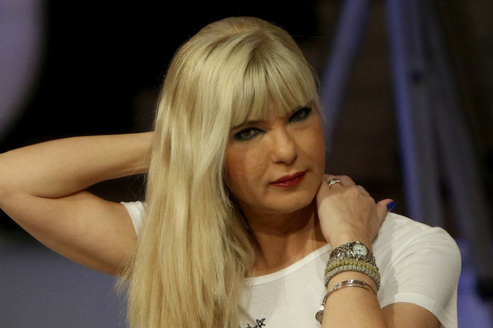Jami progovorila o NASILJU koje je godinama trpela! Mogla sam da padnem i da se polomim (FOTO) Jami progovorila o NASILJU koje je godinama trpela! Mogla sam da padnem i da se polomim (FOTO)
