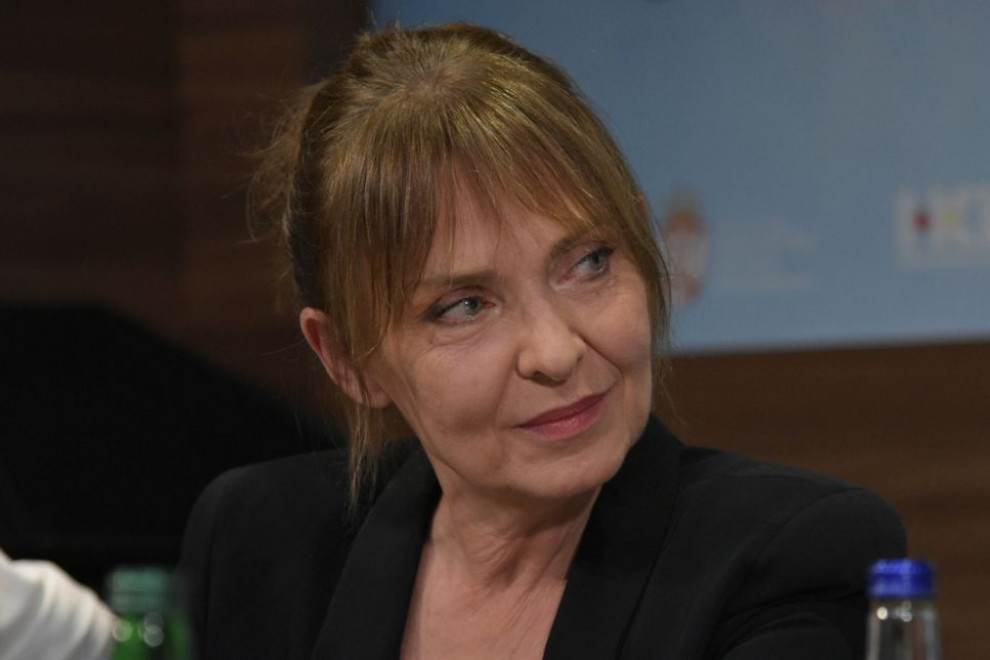 Kumu Vesne Trivalić svakoga dana gledate na televiziji: Mama je dve ćerke, muž joj je producent, svi je obožavaju (FOTO) Kumu Vesne Trivalić svakoga dana gledate na televiziji: Mama je dve ćerke, muž joj je producent, svi je obožavaju (FOTO)