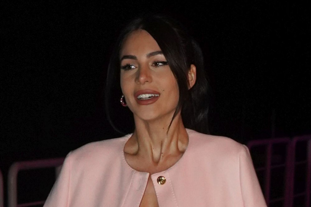 Hvala ti, Bože, za sve: Anastasija se presrećna oglasila Hvala ti, Bože, za sve: Anastasija se presrećna oglasila