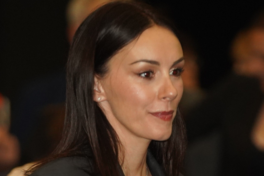 Sloboda Mićalović objavila fotografiju iz kreveta, svi je komentarišu zbog jednog Sloboda Mićalović objavila fotografiju iz kreveta, svi je komentarišu zbog jednog