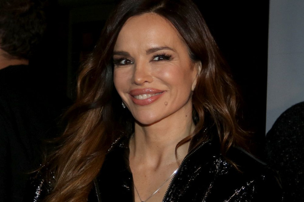 Nakon velike boli, sreća za pevačicu: Severinina majka Ana nije mogla da zadrži suze Nakon velike boli, sreća za pevačicu: Severinina majka Ana nije mogla da zadrži suze