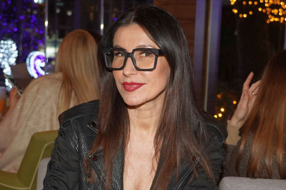 Snežana Dakić morala da otputuje na lečenje: Moje stanje je zahtevalo hitnu intervenciju Snežana Dakić morala da otputuje na lečenje: Moje stanje je zahtevalo hitnu intervenciju