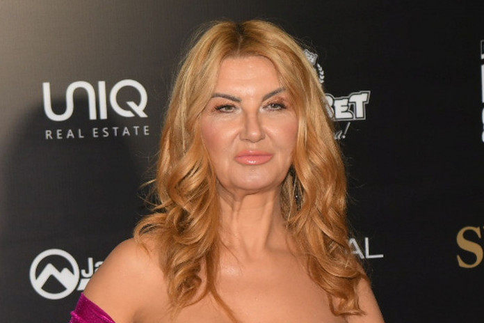 Sve potisnute emocije izašle na površinu! Vesna prekorela bivšeg muža, a tek da vidite šta je rekla o ćerki (FOTO) Sve potisnute emocije izašle na površinu! Vesna prekorela bivšeg muža, a tek da vidite šta je rekla o ćerki (FOTO)