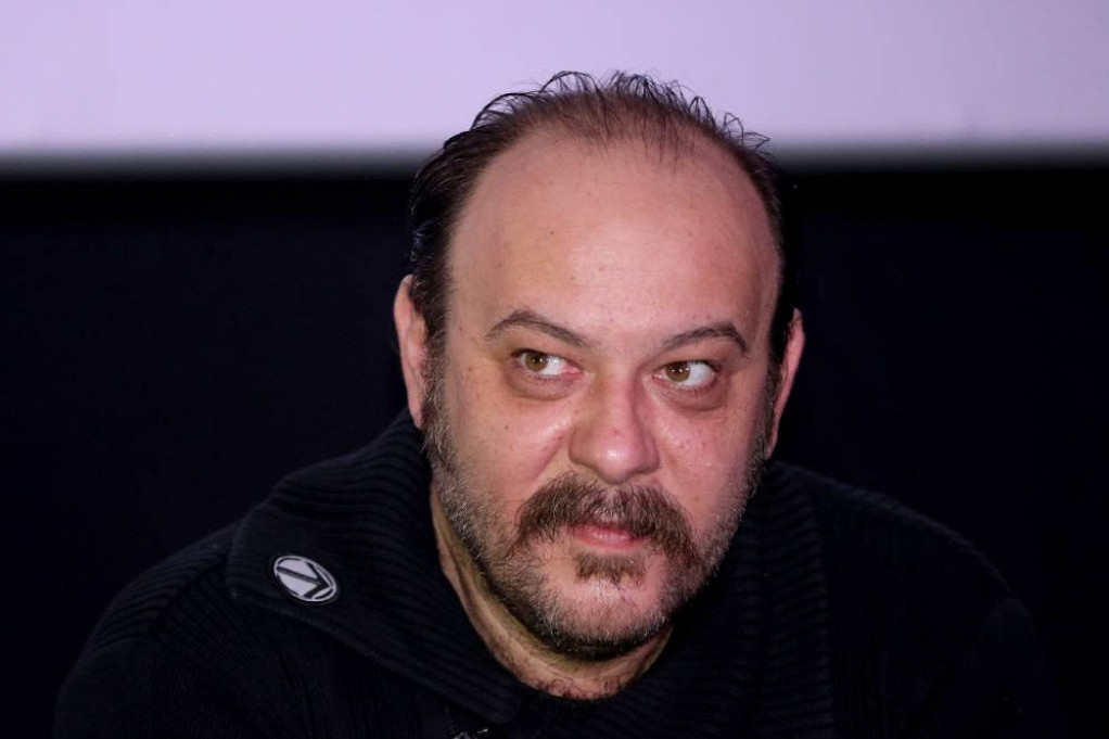 Razveo se u tajnosti, a sada konačno priznao! Ljubomir Bandović ponovo voli Razveo se u tajnosti, a sada konačno priznao! Ljubomir Bandović ponovo voli