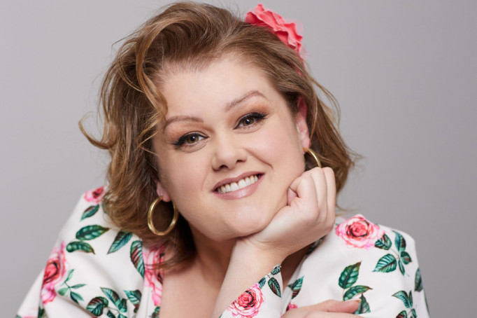 Bojana Stamenov koristi tradicionalnu tehniku za dekoraciju uskršnjih jaja FOTO Bojana Stamenov koristi tradicionalnu tehniku za dekoraciju uskršnjih jaja FOTO