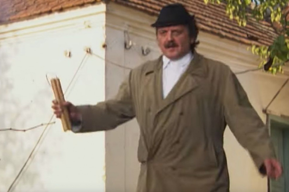 Ubila se glumica iz Selo gori a baba se češlja! Za njom je otišao i brat: Tragedija neopisivih razmera Ubila se glumica iz Selo gori a baba se češlja! Za njom je otišao i brat: Tragedija neopisivih razmera