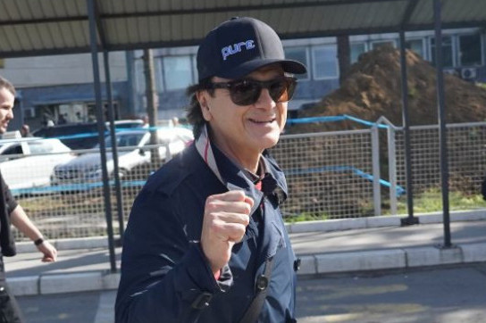 Spavaća soba Zdravka Čolića prvi put pred očima javnosti! Ima ih još četiri, ali ova je nešto posebno (FOTO) Spavaća soba Zdravka Čolića prvi put pred očima javnosti! Ima ih još četiri, ali ova je nešto posebno (FOTO)