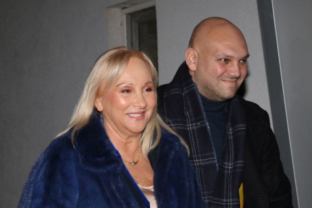 Sin Mihajla Šaulića prvi put pred očima javnosti: Matija je slika i prilika deda Šabana (FOTO) Sin Mihajla Šaulića prvi put pred očima javnosti: Matija je slika i prilika deda Šabana (FOTO)