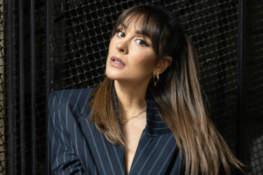 Kaput koji greje i osvaja elegancijom: Dragana Mićalović u savršenom zimskom stajlingu FOTO