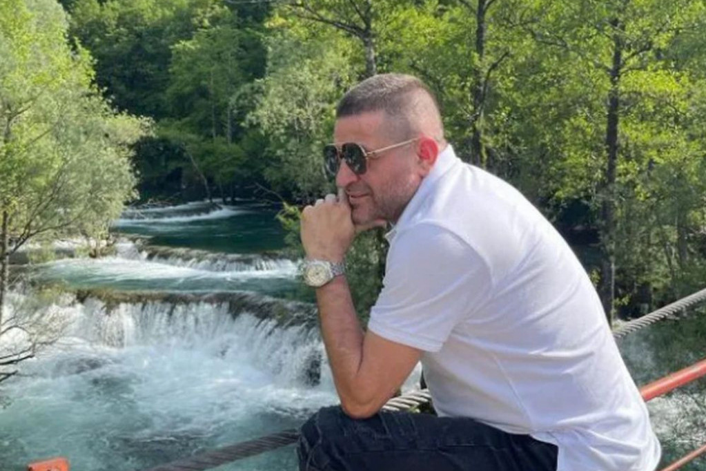 Izgubio sam bubreg sa sedam godina: Pevač otkrio detalje borbe za život - Otac je sve dao na moje lečenje Izgubio sam bubreg sa sedam godina: Pevač otkrio detalje borbe za život - Otac je sve dao na moje lečenje