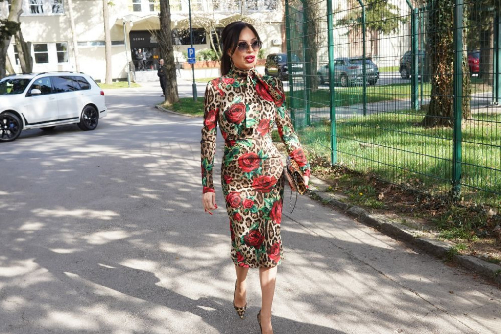 Ceca skinula  8.5 kilograma za mesec dana, i to bez gladovanja: Pridržavala sam se jednog pravila Ceca skinula  8.5 kilograma za mesec dana, i to bez gladovanja: Pridržavala sam se jednog pravila