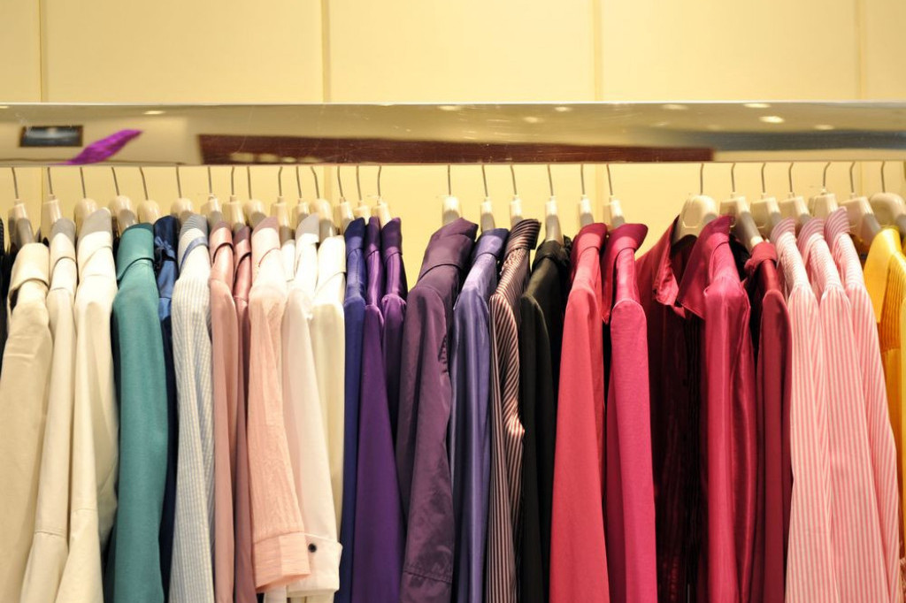 Briše 10 godina: Boja garderobe koja će učiniti da izgledate mlađe (FOTO) Briše 10 godina: Boja garderobe koja će učiniti da izgledate mlađe (FOTO)