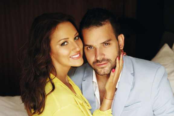 Prva fotografija ćerkice: Aleksandra Prijović pokazala malu Ariju, ima tek četiri meseca i preslatka je