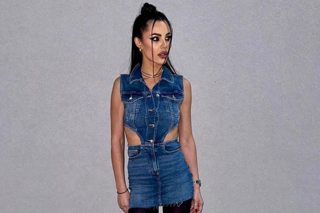 Bojana Rodić izgleda kao milion dolara, ali pogledajte joj čizme (FOTO) Bojana Rodić izgleda kao milion dolara, ali pogledajte joj čizme (FOTO)