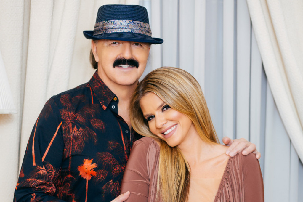 Svaki detalj rađen po Melininoj želji: Kuhinja u vili Harisa Džinovića koštala je papreno, a evo ko sad kuva u njoj FOTO Svaki detalj rađen po Melininoj želji: Kuhinja u vili Harisa Džinovića koštala je papreno, a evo ko sad kuva u njoj FOTO