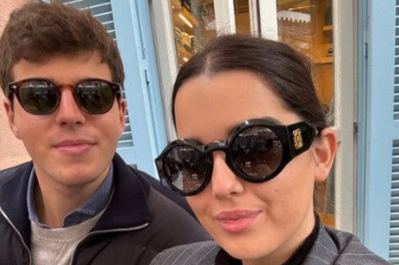 Čestitamo! Mlađa Mitrovićeva ćerka ne krije lepe vesti FOTO Čestitamo! Mlađa Mitrovićeva ćerka ne krije lepe vesti FOTO
