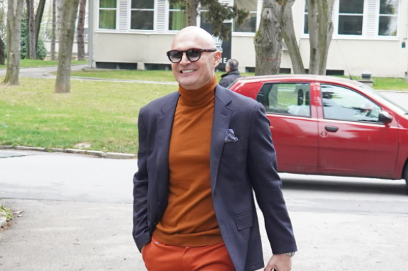 Zvezda je rođena: Milijeva ćerka proslavila punoletstvo, pogledajte u kakvu lepoticu je izrasla (FOTO) Zvezda je rođena: Milijeva ćerka proslavila punoletstvo, pogledajte u kakvu lepoticu je izrasla (FOTO)