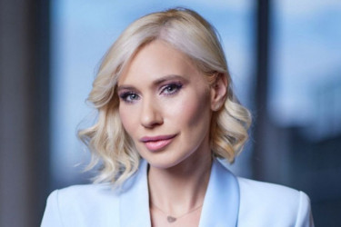 Šta je sve Marija Veljković promenila na licu? Pogledajte fotku od pre deset godina