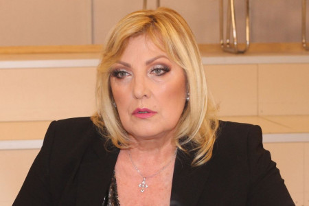 Ni Snežana Đurišić nije odolela estetskim korekcijama: Zbog ove promene izgleda potpuno drugačije Ni Snežana Đurišić nije odolela estetskim korekcijama: Zbog ove promene izgleda potpuno drugačije