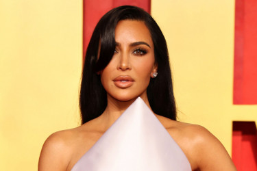 Bez lampiona, mašni i spektakularne dekoracije: Ovako je Kim Kardašijan ukrasila svoj dom za predstojeće praznike