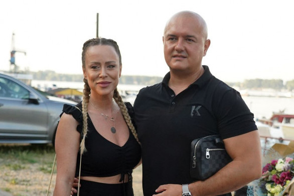 Ćerku učim da krava daje mleko a ne da ono raste u prodavnici: Slađa Alegro o vaspitanju naslednice Ćerku učim da krava daje mleko a ne da ono raste u prodavnici: Slađa Alegro o vaspitanju naslednice