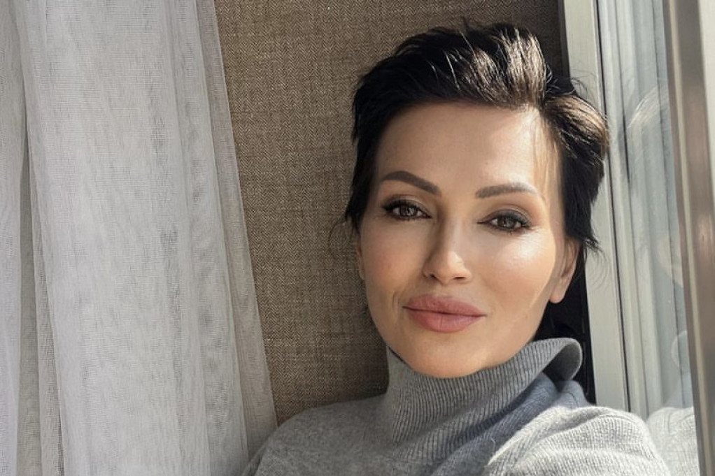 Kamena kuća na Hvaru je ništa: Evo u kakvom luksuzu Nina Badrić uživa u Zagrebu (FOTO) Kamena kuća na Hvaru je ništa: Evo u kakvom luksuzu Nina Badrić uživa u Zagrebu (FOTO)