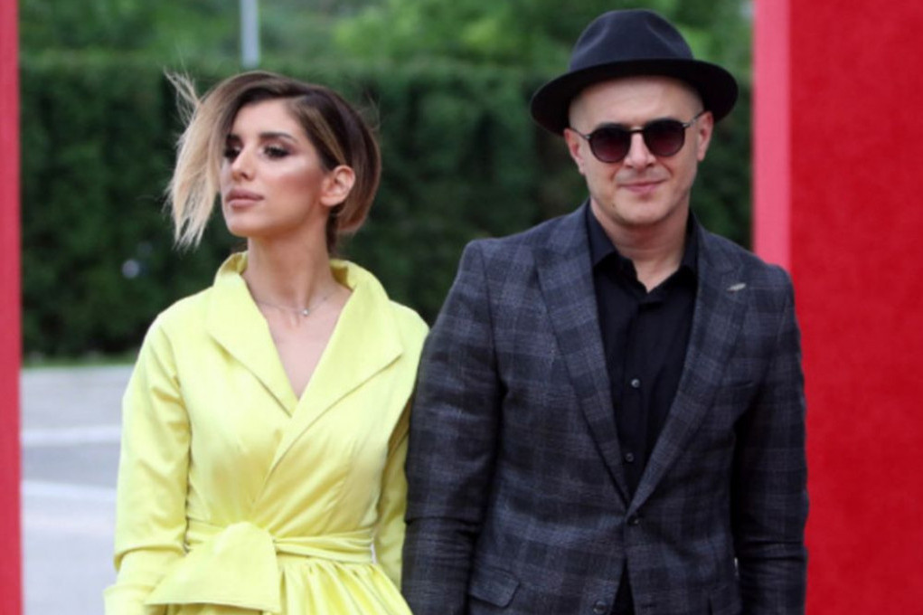 Jovana je još uvek tu! Devojka Saleta Tropika ovo više ne može da podnese,jedno mu je strašno zamerila Jovana je još uvek tu! Devojka Saleta Tropika ovo više ne može da podnese,jedno mu je strašno zamerila