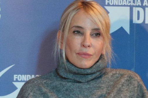 Ana Divac se javno obratila naslednicima! Da li će im biti pravo kad ovo čuju? (FOTO) Ana Divac se javno obratila naslednicima! Da li će im biti pravo kad ovo čuju? (FOTO)